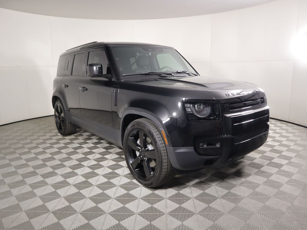 2026 Land Rover Defender 110 S photo 3