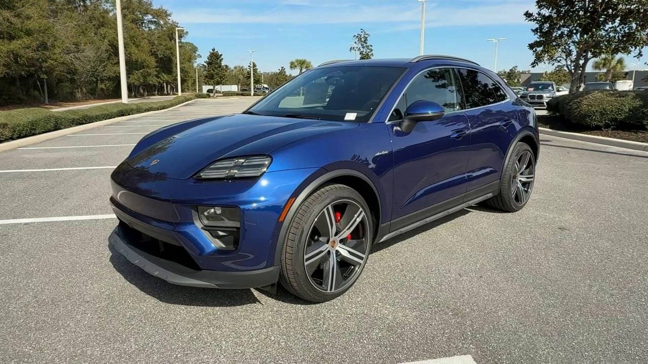 2025 Porsche Macan Electric photo 4
