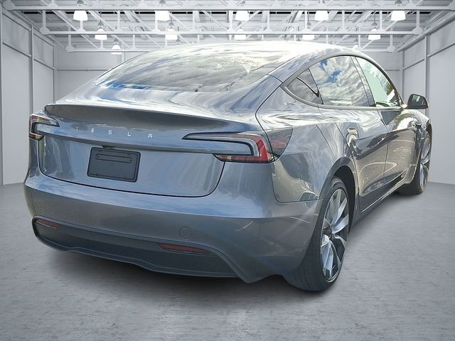 2024 Tesla Model 3 photo 4