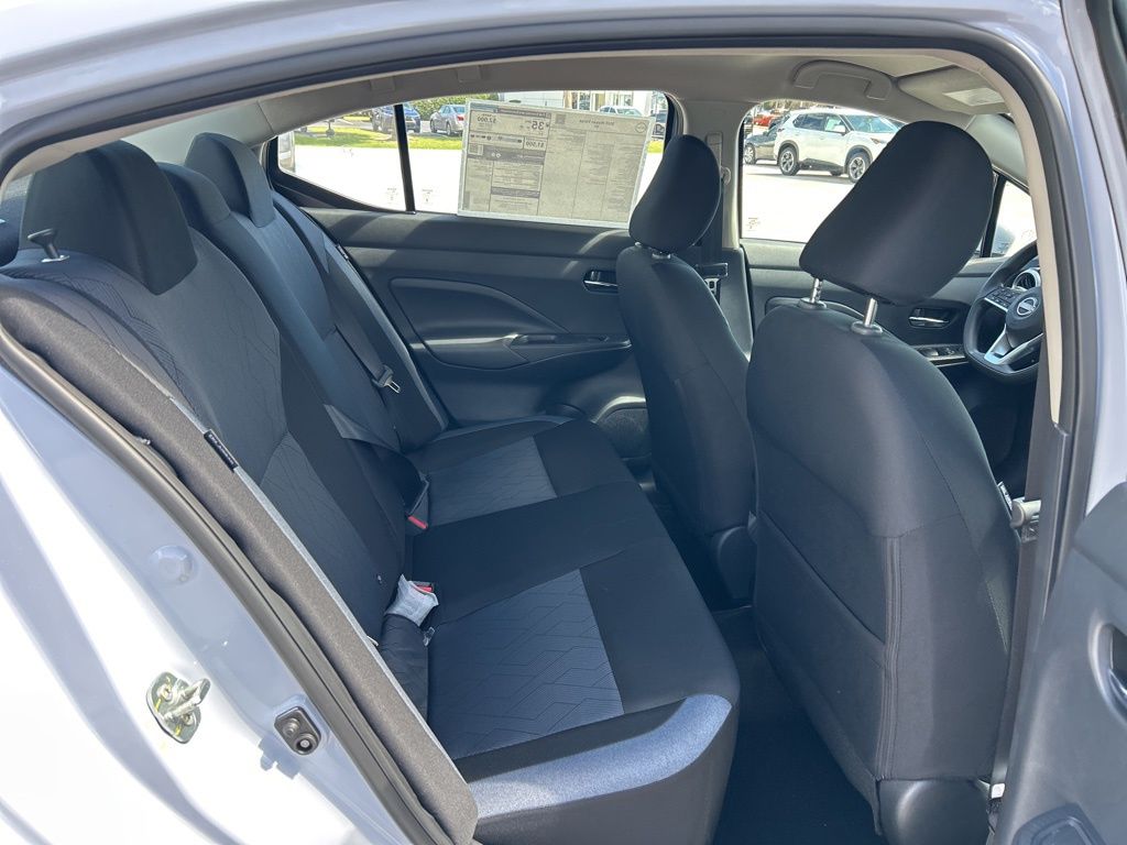 2025 Nissan Versa SV photo 32