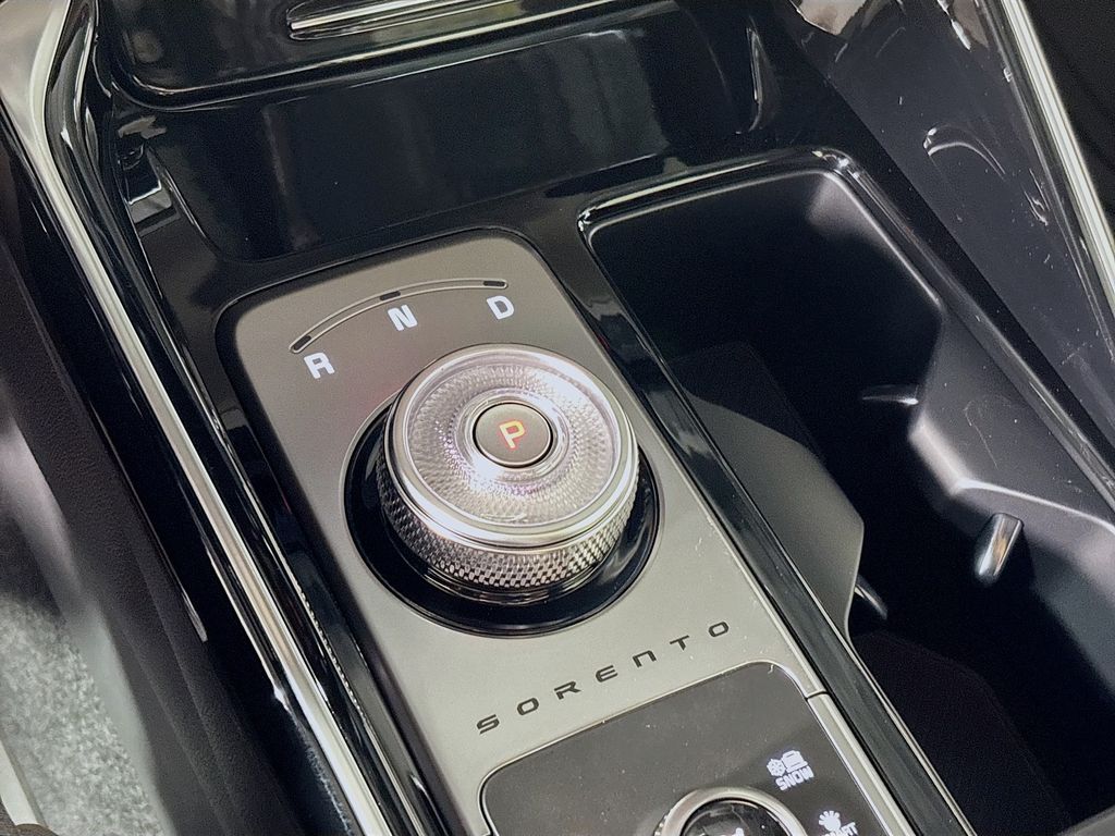 2025 Kia Sorento Hybrid SX Prestige photo 15