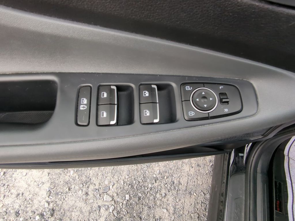 2022 Hyundai Santa Fe SEL photo 13