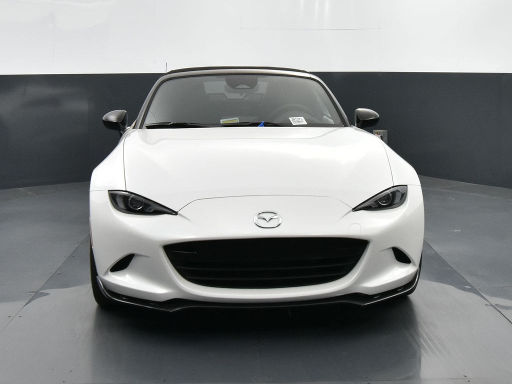 2025 Mazda MX-5 Miata Miata photo 2