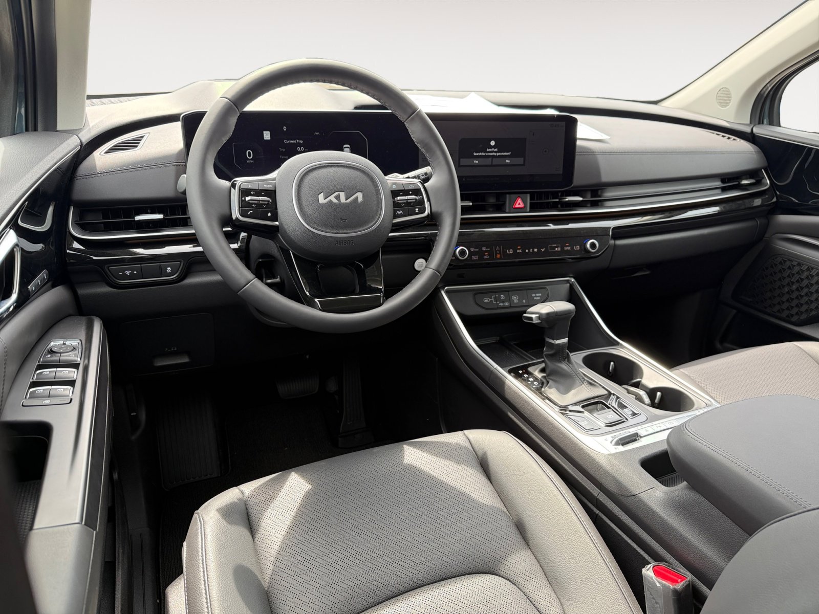 2025 Kia Carnival SX Prestige photo 15