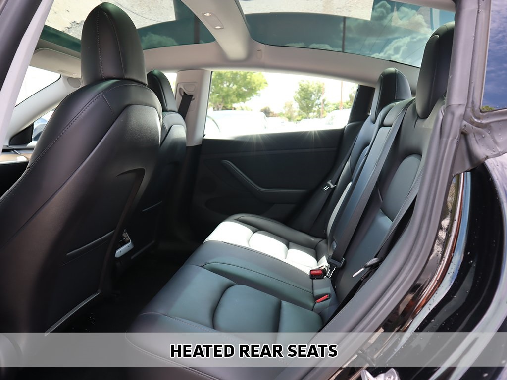 2021 Tesla Model 3 Standard Range Plus photo 3