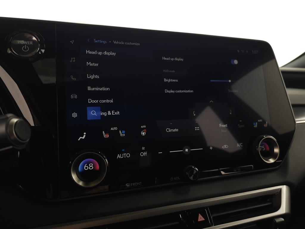 2024 Lexus RX Hybrid 500h - Photo 23