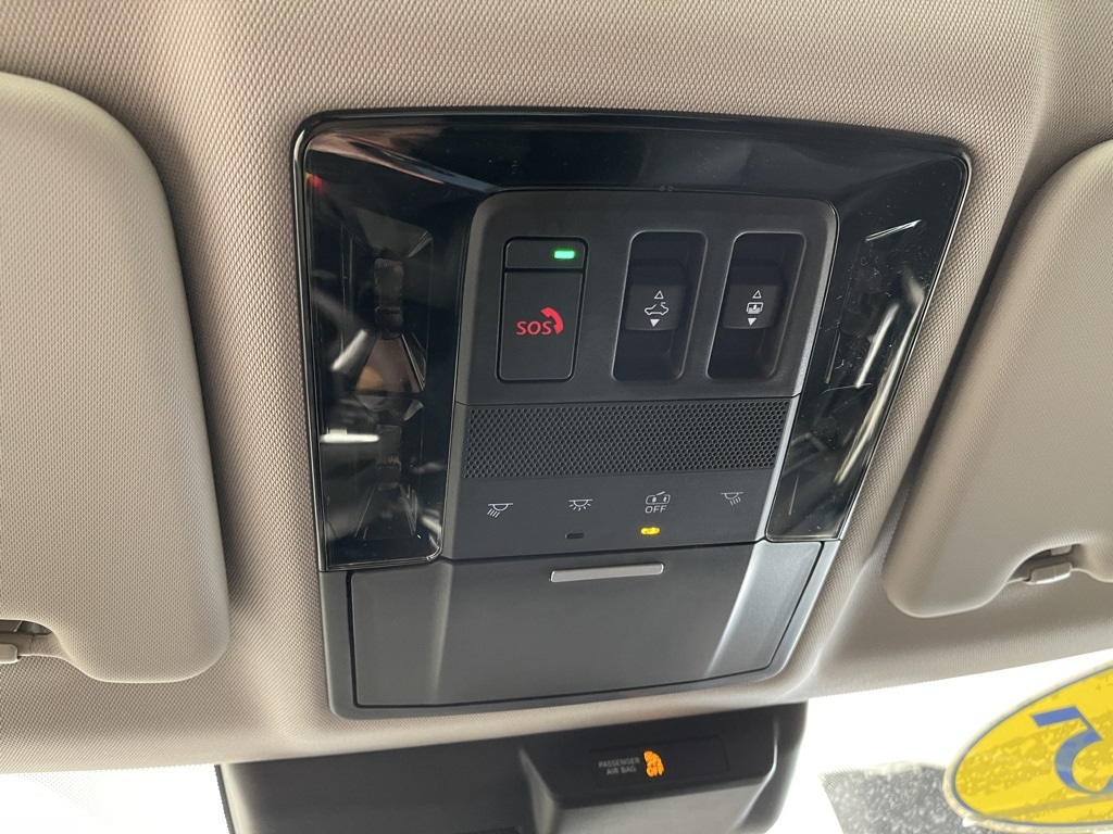 2025 Mitsubishi Outlander SE photo 8