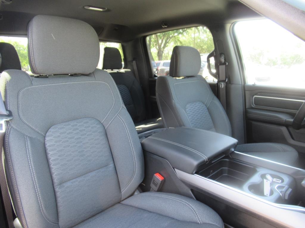 2025 Ram 1500 Big Horn Lone Star photo 9