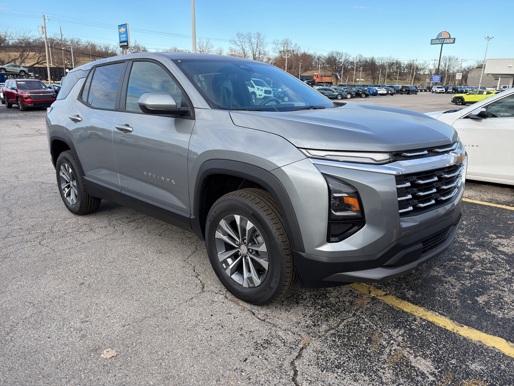 2026 Chevrolet Equinox LT's photo