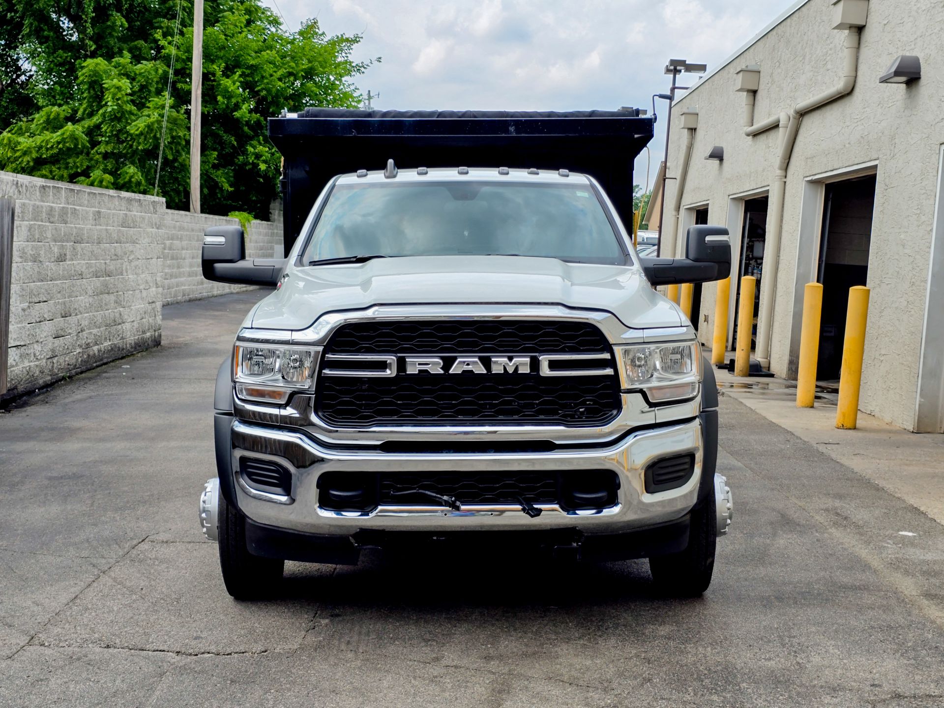2023 Ram 5500 Tradesman photo 4