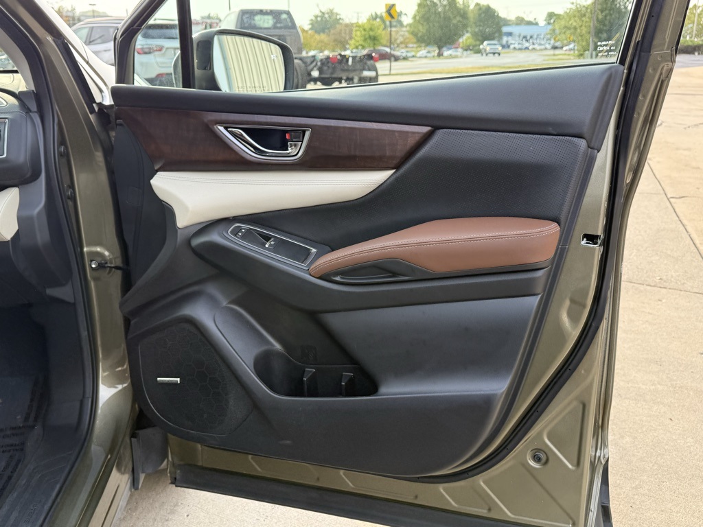 2022 Subaru Ascent Touring photo 31