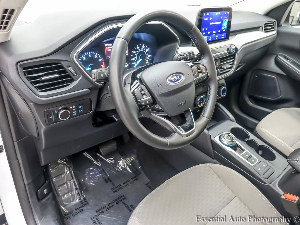 2022 Ford Escape SE photo 10