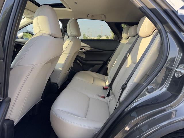 2025 Mazda CX-30 2.5 S Preferred photo 14