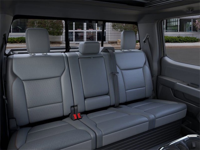 2025 Ford F-150 Lightning Lariat photo 9