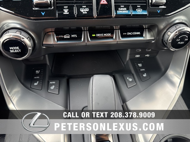 2025 Lexus LX Luxury photo 13