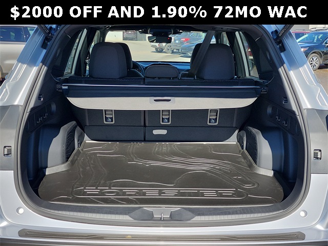 2025 Subaru Forester Premium photo 3
