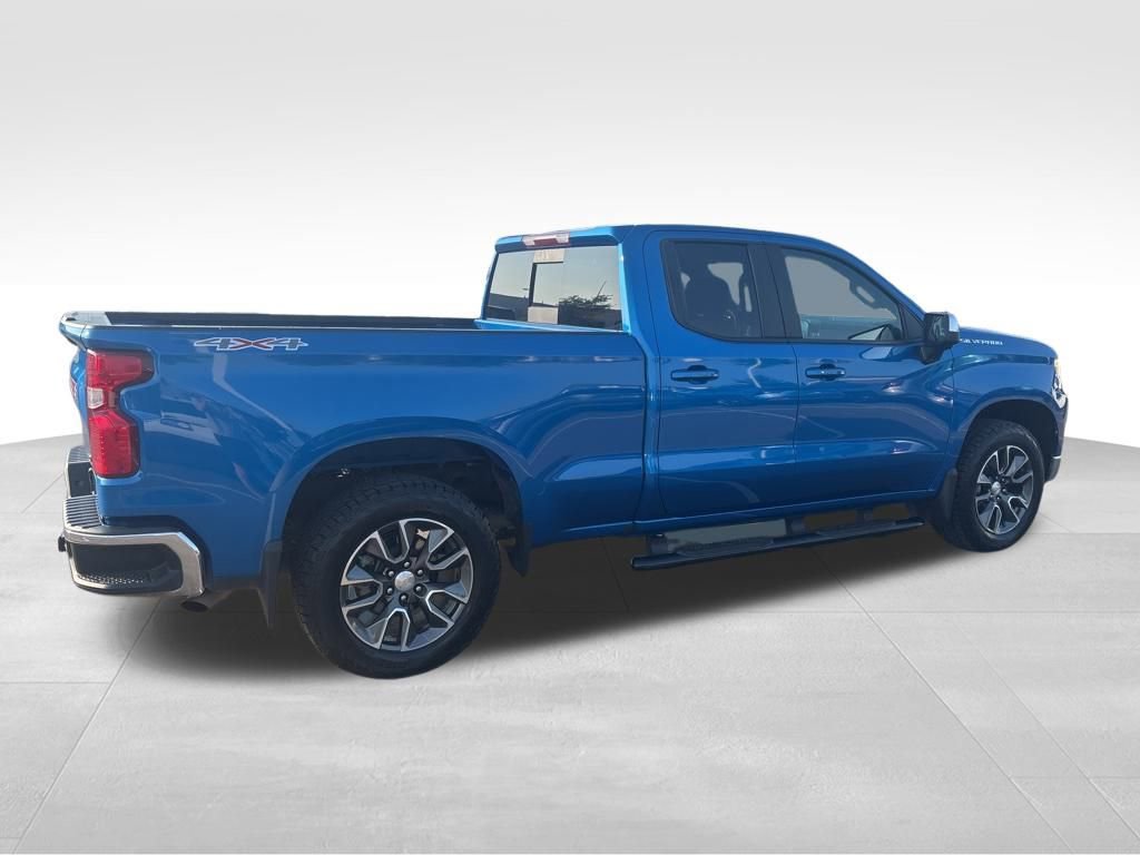 2023 Chevrolet Silverado 1500 LT photo 5