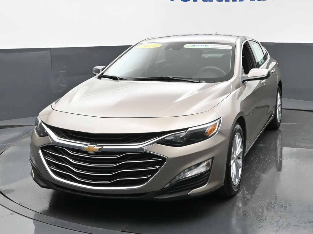 2024 Chevrolet Malibu 1LT photo 3