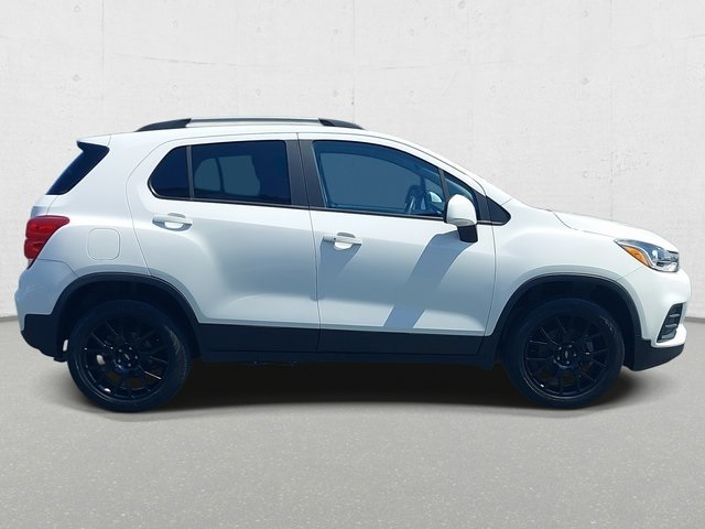 2022 Chevrolet Trax LT photo 4