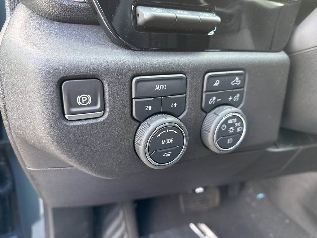 2025 Chevrolet Silverado 1500 LTZ photo 16