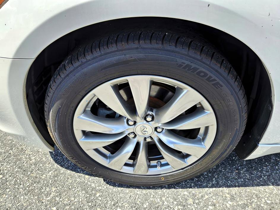 2013 Infiniti M37 Base photo 15