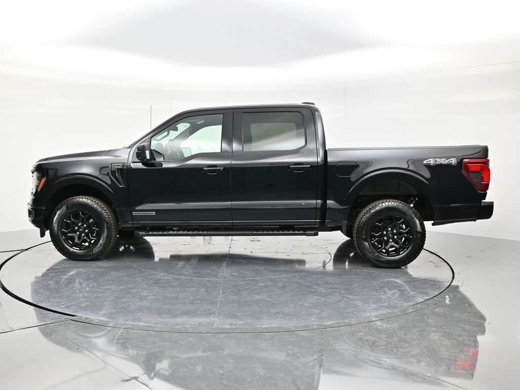 2025 Ford F-150 XLT photo 8