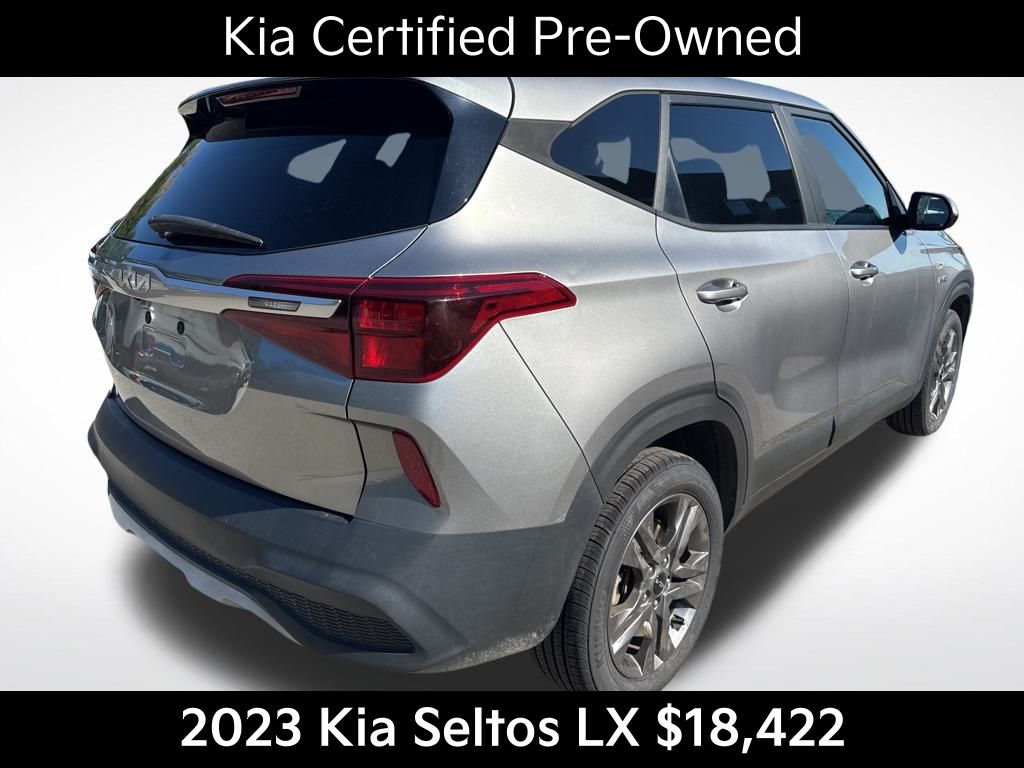 2023 Kia Seltos LX photo 3