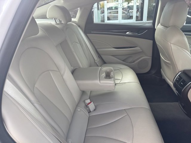 2018 Buick LaCrosse Essence photo 31