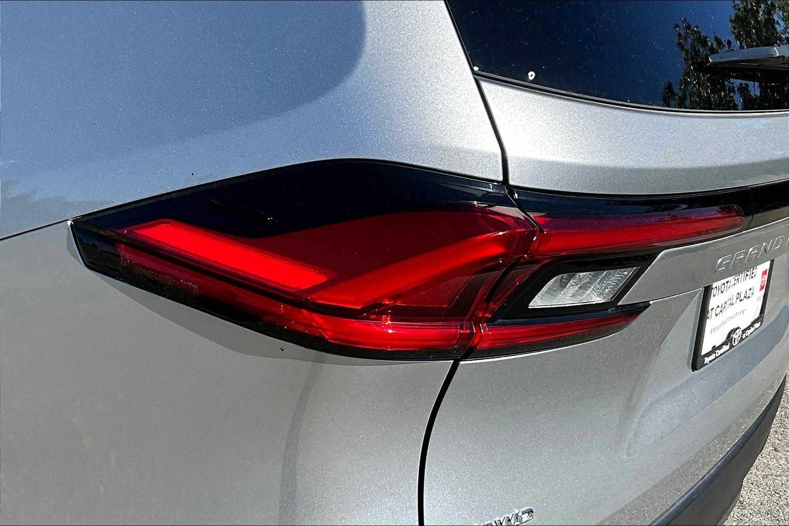 2024 Toyota Grand Highlander Platinum AWD photo 26