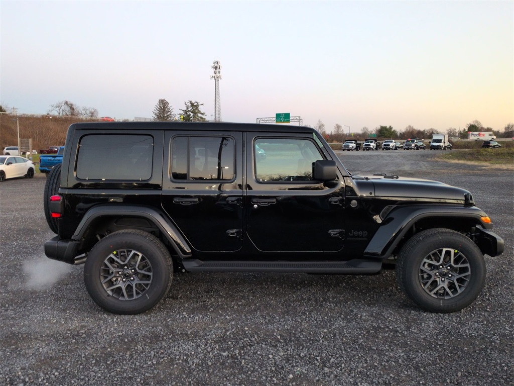2026 Jeep Wrangler Sahara photo 2