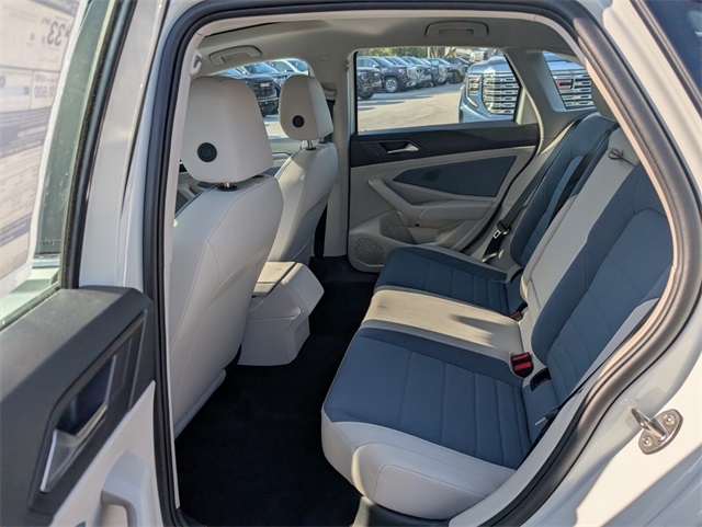 2025 Volkswagen Jetta 1.5T SE photo 9