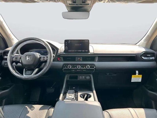 2025 Honda Pilot Elite photo 9