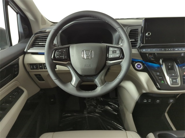 2026 Honda Odyssey Touring photo 14