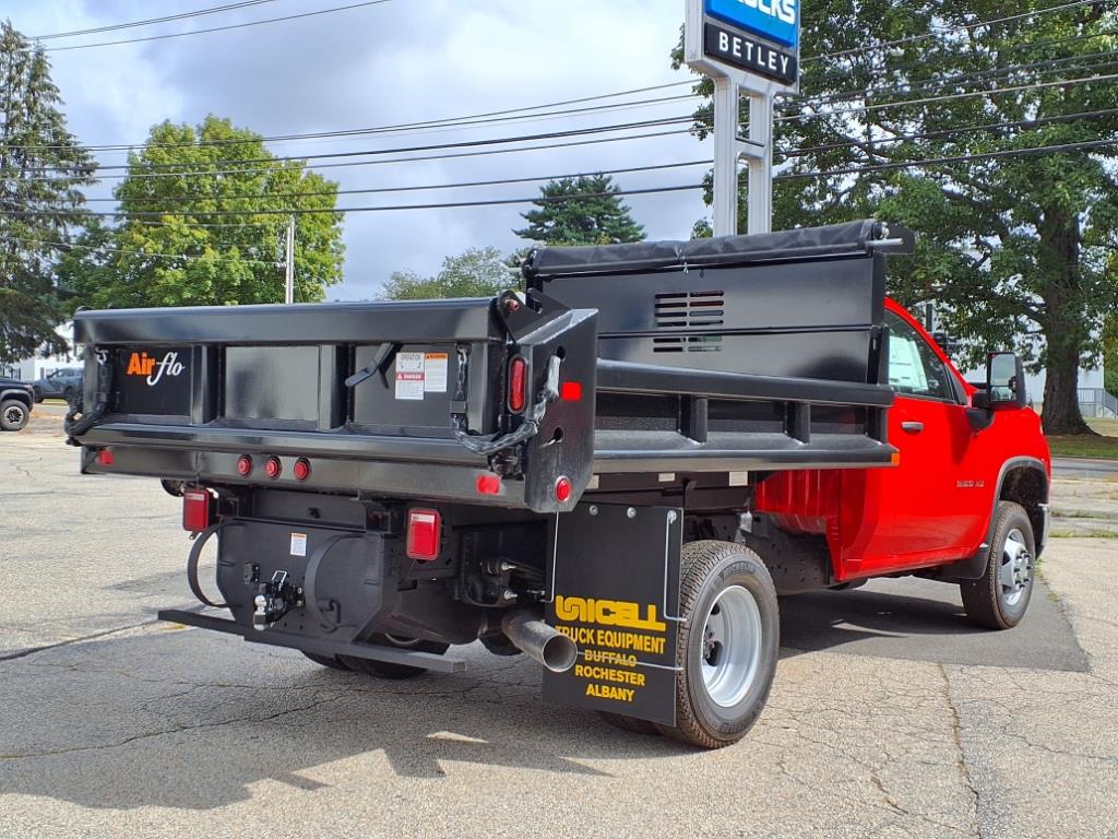 2025 Chevrolet Silverado 3500HD Work Truck photo 4