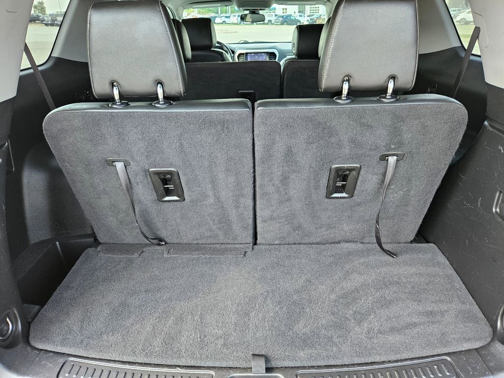 2023 Gmc Acadia SLT photo 24