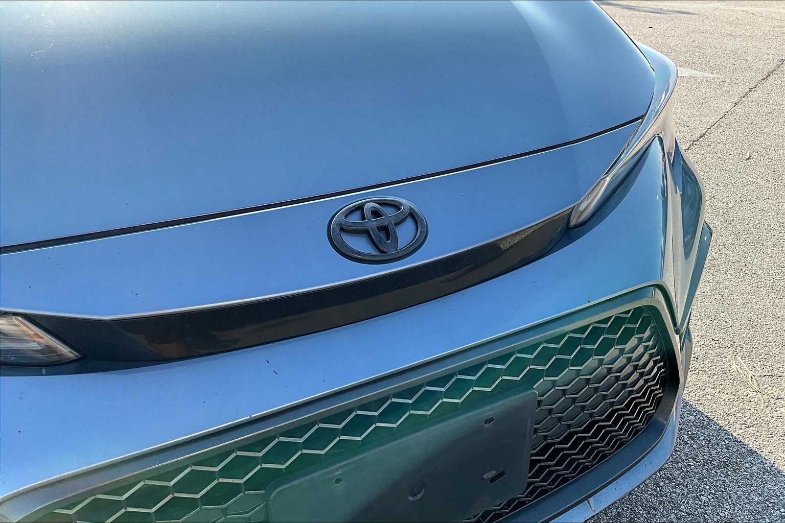 2022 Toyota Corolla SE photo 28