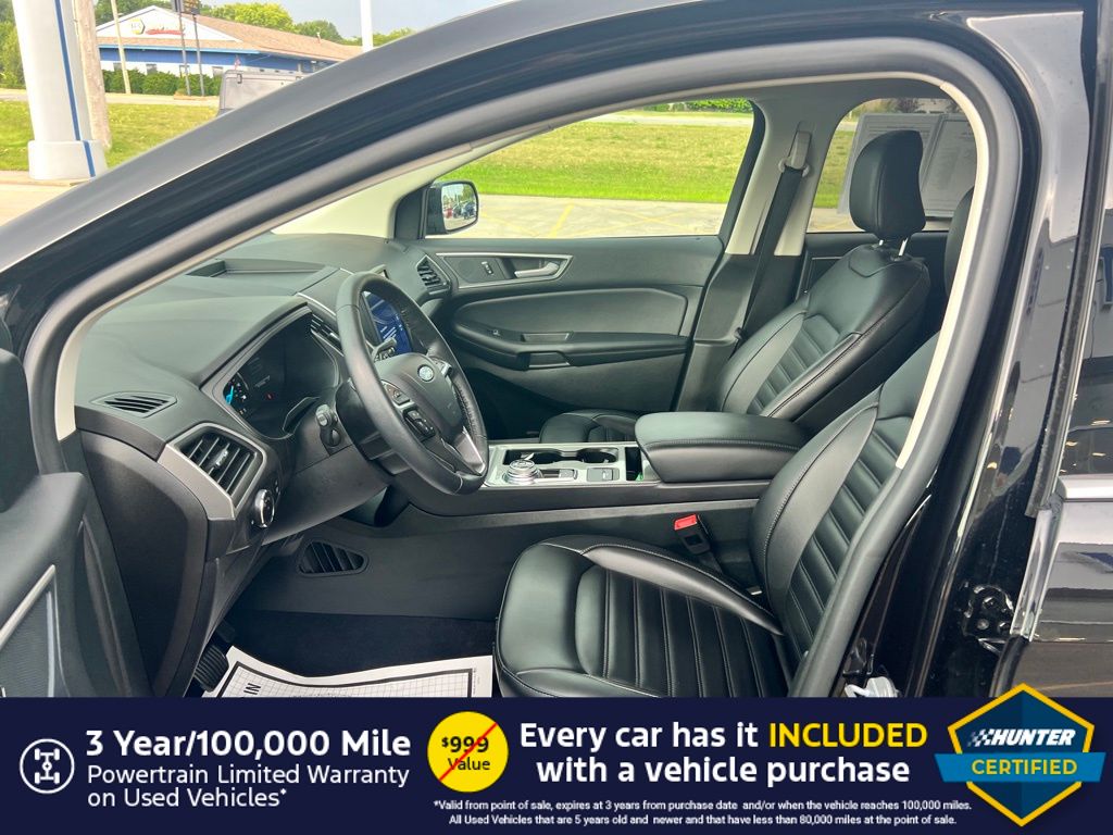 2024 Ford Edge SEL photo 2