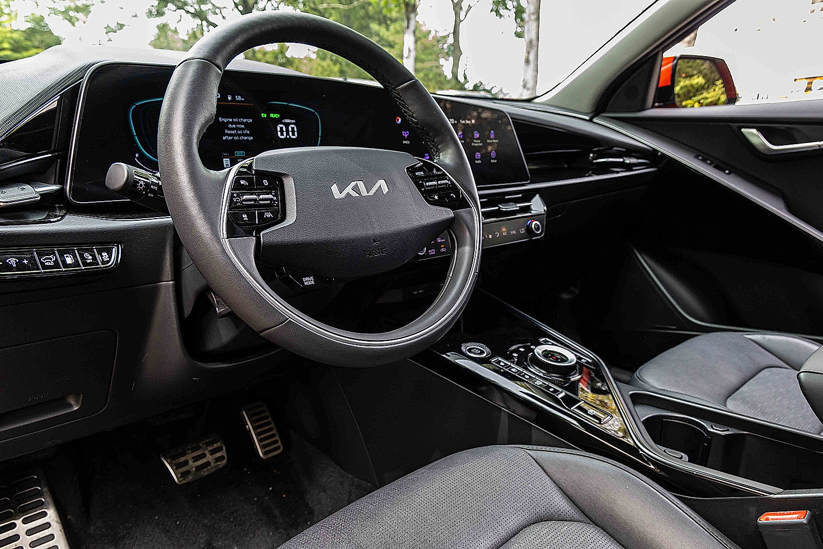 2023 Kia Niro Plug-In Hybrid SX Touring photo 7