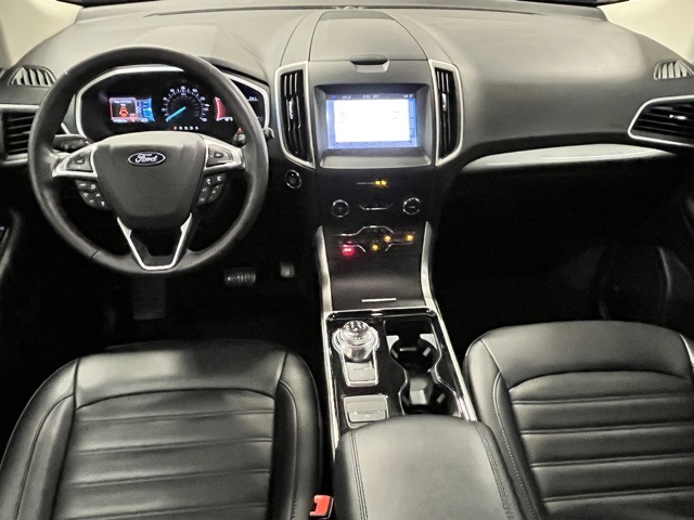 2019 Ford Edge SEL photo 10