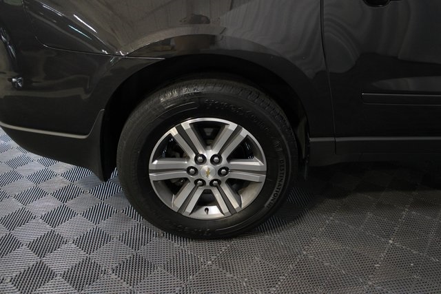 2017 Chevrolet Traverse 2LT photo 8
