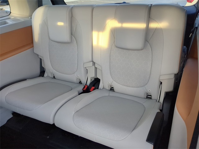 2025 Volkswagen ID. Buzz Pro Plus photo 17