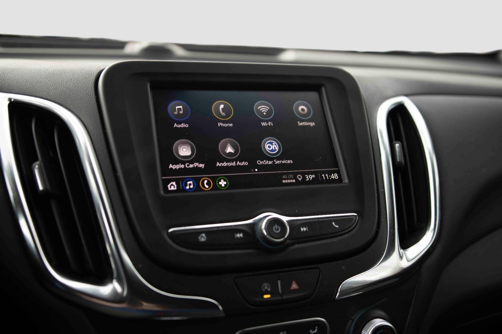 2024 Chevrolet Equinox LT photo 3