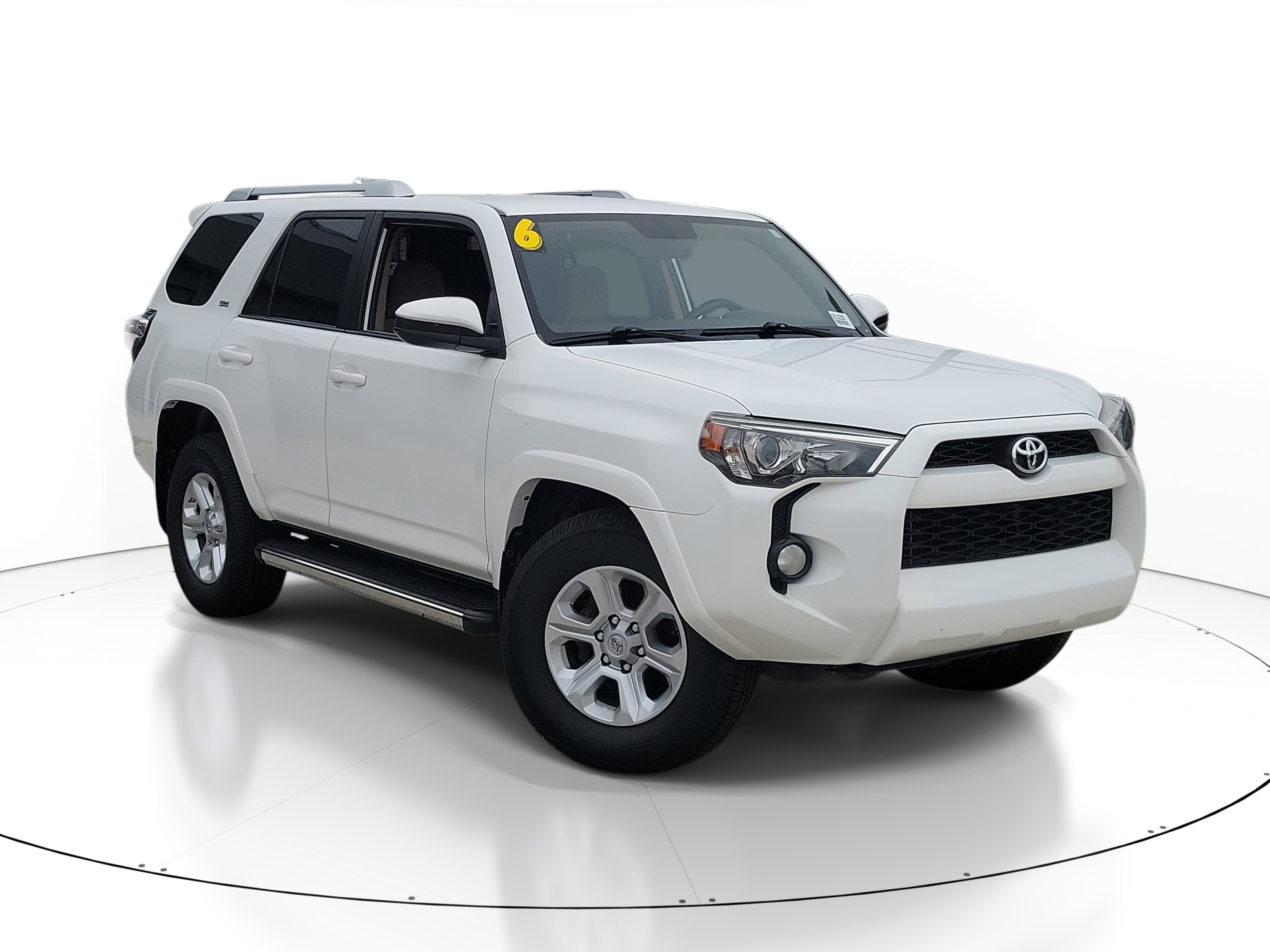 2016 Toyota 4Runner SR5's photo
