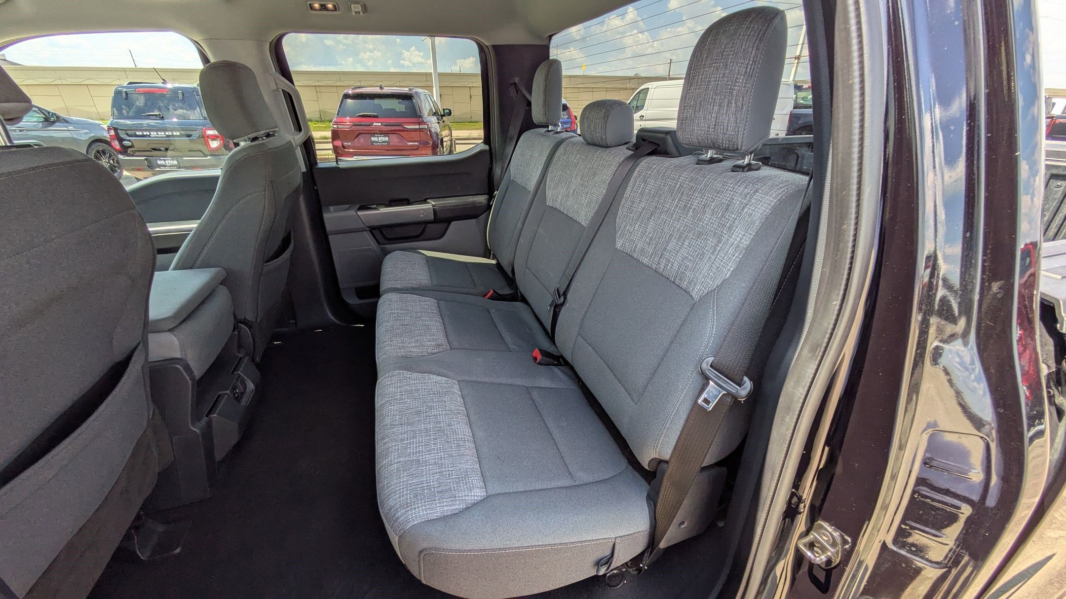 2023 Ford F-150 XLT photo 26