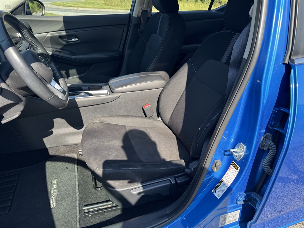2022 Nissan Sentra SV photo 16