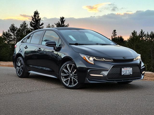 2022 Toyota Corolla SE photo 2
