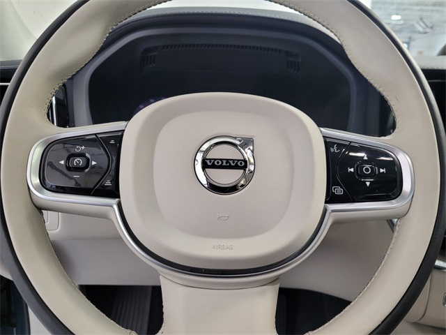 2022 Volvo XC60 Recharge Hybrid T8 Inscription photo 24