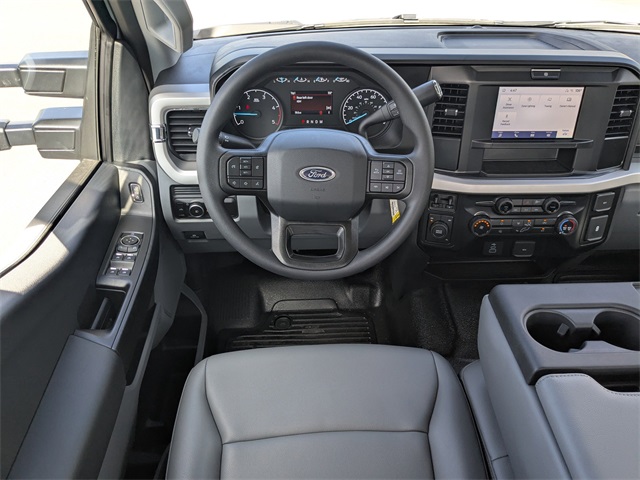 2026 Ford F-350 photo 15