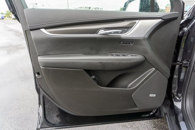 2023 Cadillac XT6 Sport photo 12