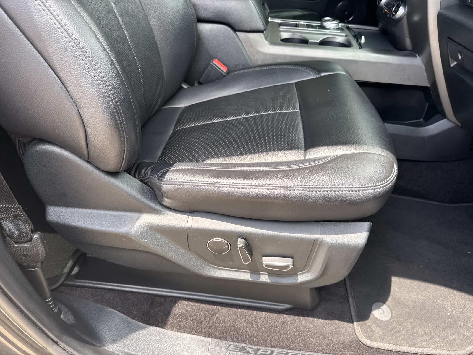 2019 Ford Expedition XLT photo 10
